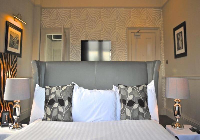 패밀리 룸, Braid Hills