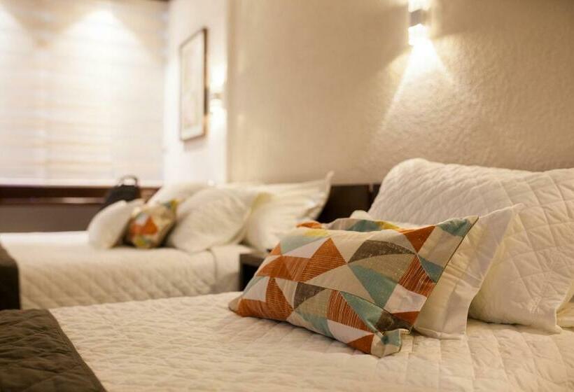 标准三人间, Cortez