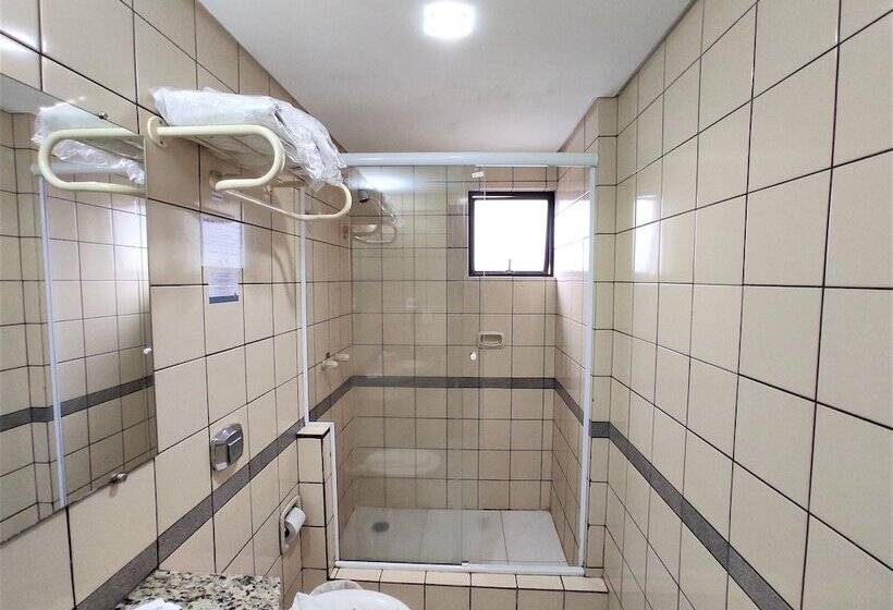 غرفة قياسية ثلاثية, Granville