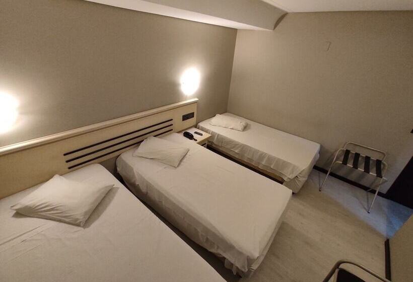 غرفة قياسية ثلاثية, Granville