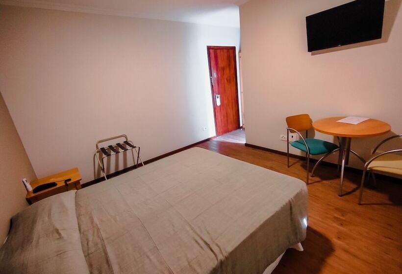 غرفة سوبيريور, Granville