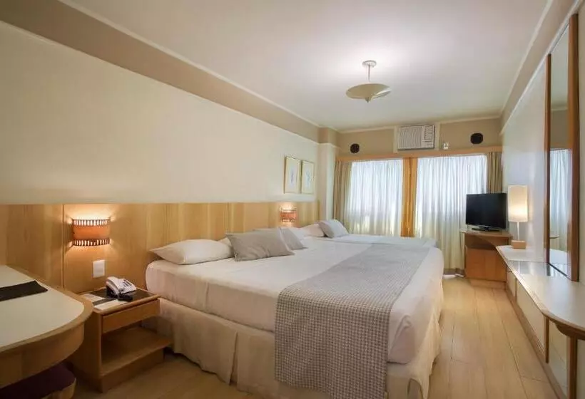 اتاق لوکس با وان آب گرم, Mirasol Copacabana