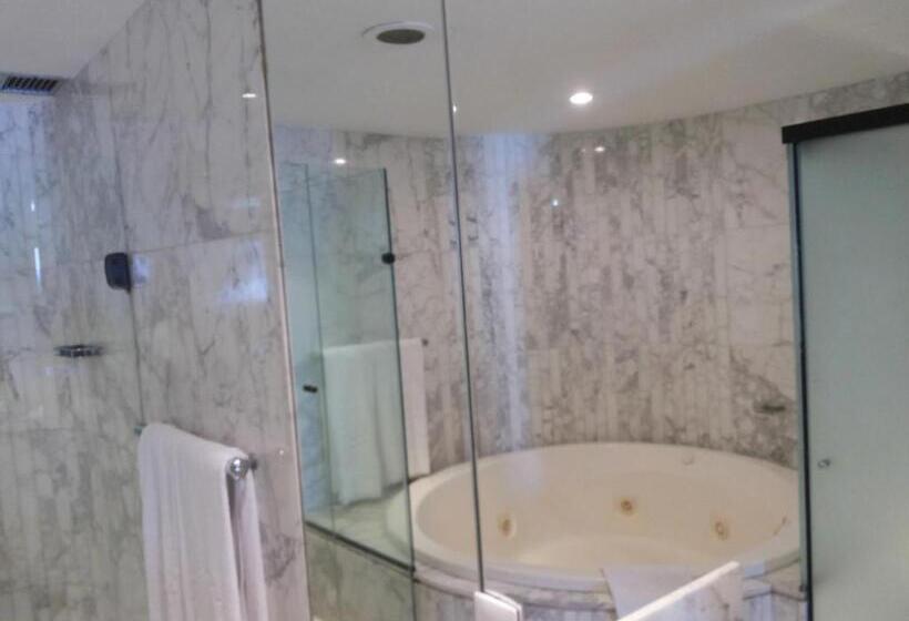 سوئیت پرزیدنت, Mirasol Copacabana