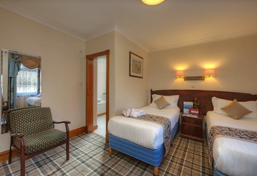 Номер Стандарт, Muthu Alexandra