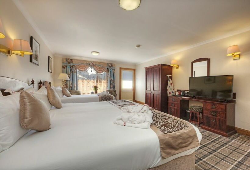 Семейный Номер, Muthu Alexandra