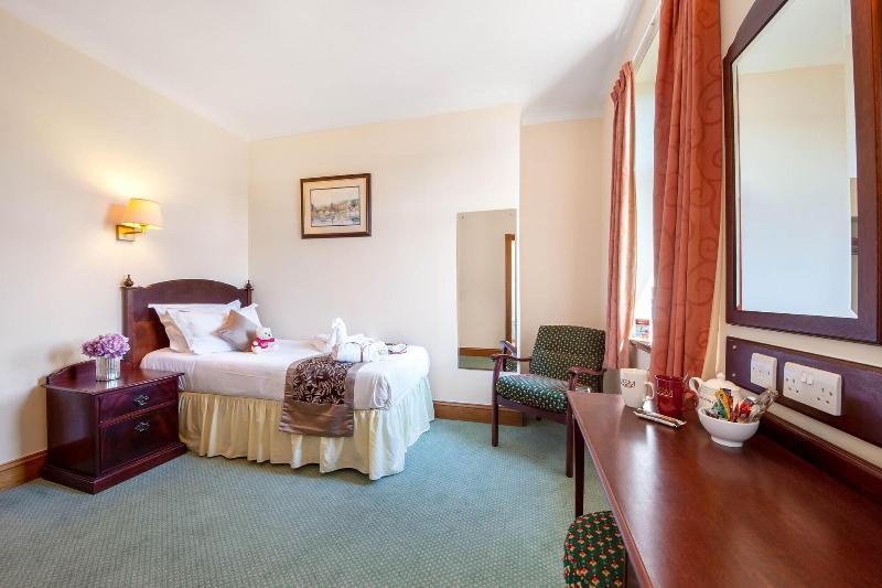 Номер Стандарт, Muthu Alexandra