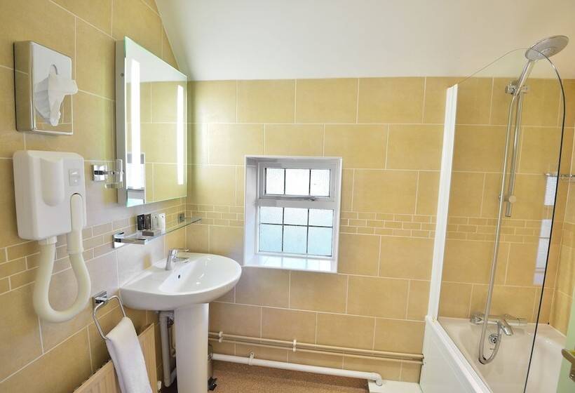 جناح, The Roundabout