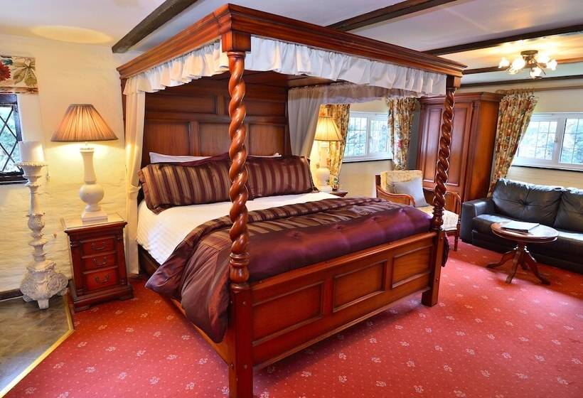 جناح, The Roundabout