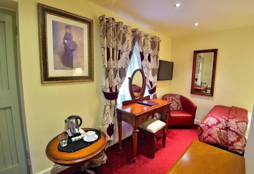 غرفة قياسية فردية, The Roundabout