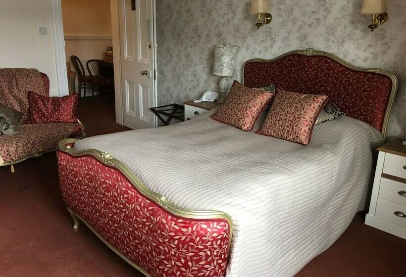 اتاق کلاسیک با تخت دوبل, The Station