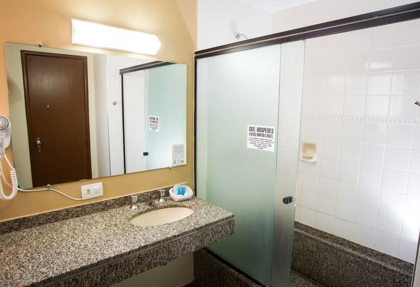 اتاق لوکس سه تخته, Leon Park Hotel E Convenções   Melhor Custo Benefício