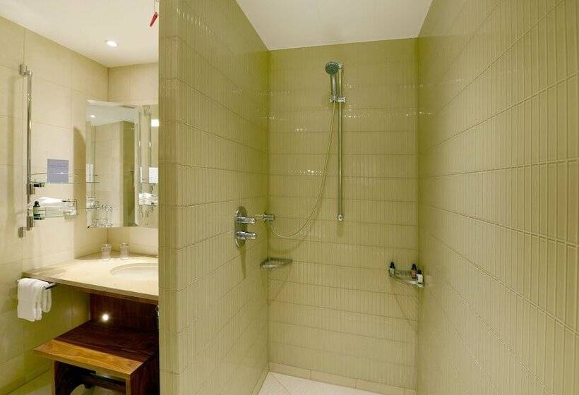 غرفة ديلوكس, Canary Riverside Plaza