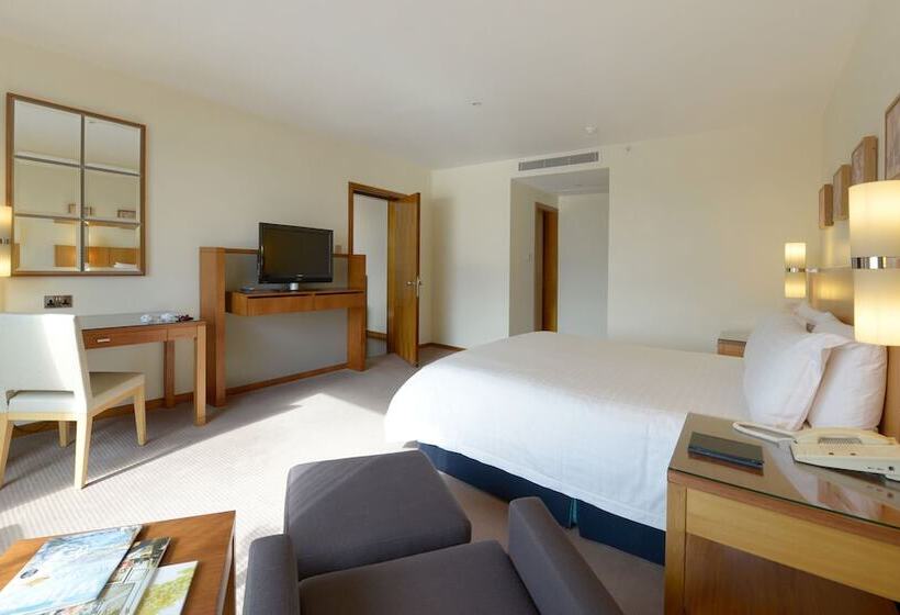 غرفة بريميوم, Canary Riverside Plaza