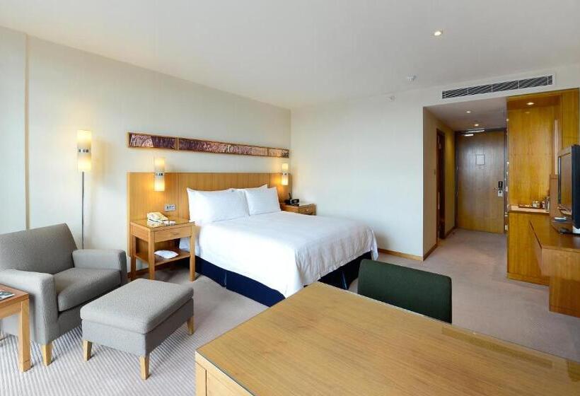 غرفة ديلوكس سرير كينج, Canary Riverside Plaza