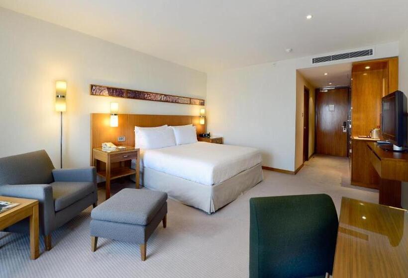 غرفة قياسية سرير كينج, Canary Riverside Plaza