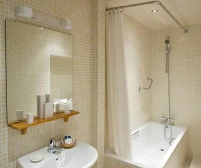 غرفة قياسية, Cavendish