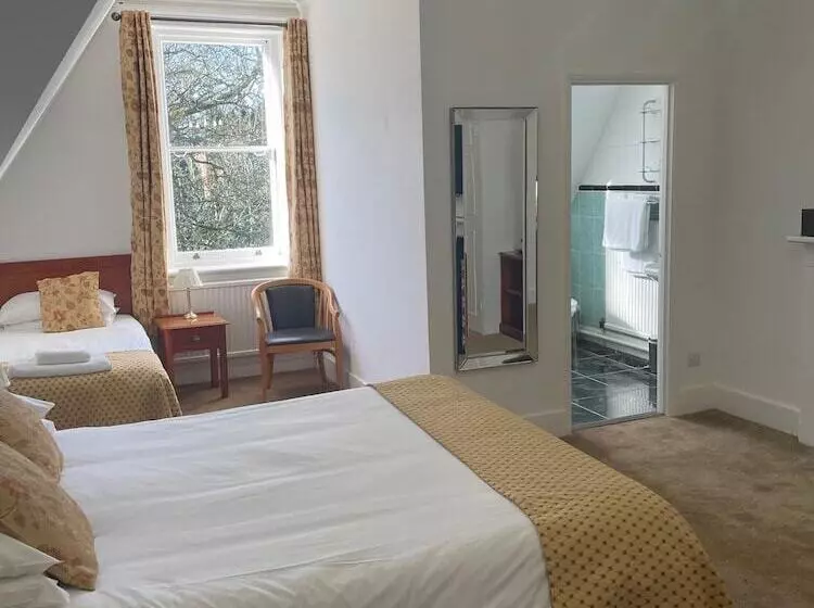 Standard Kolmen Hengen Huone, Canterbury Hotel Cottages And Apartment S