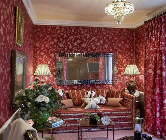 סוויטה, Egerton House