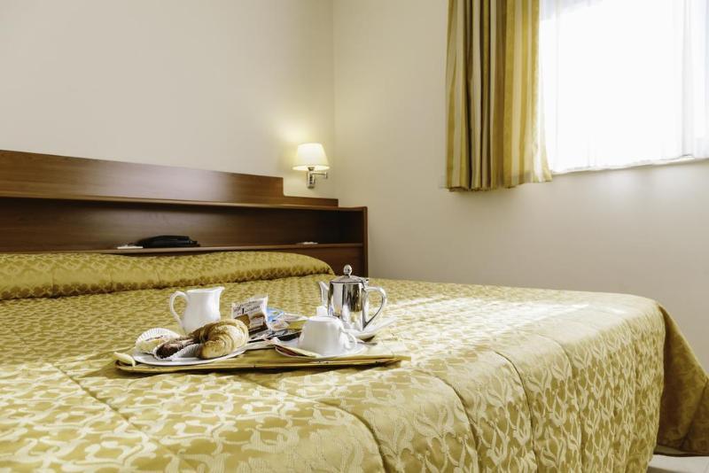 סוויטה, Fairfield House