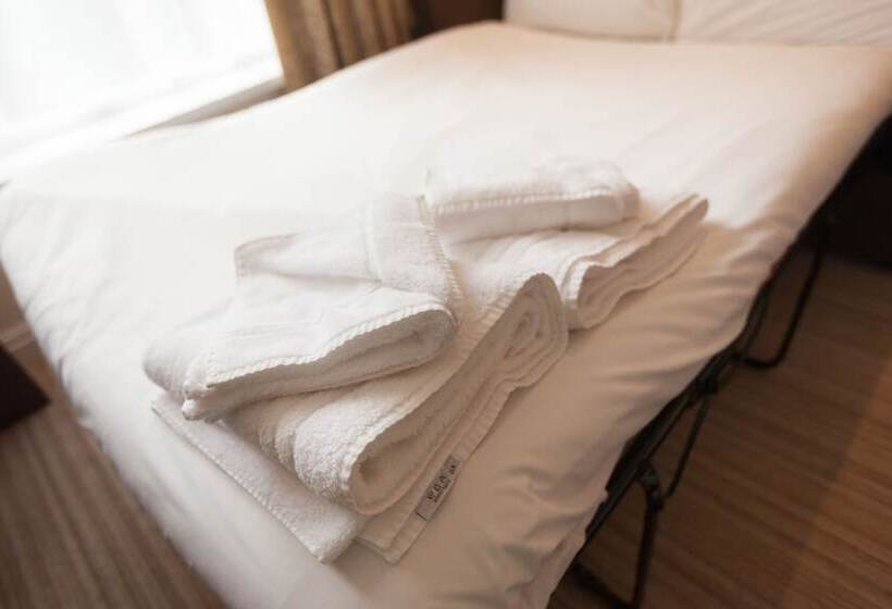 패밀리 룸, Gainsborough House