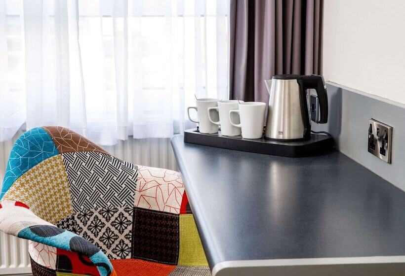 クラシックファミリールーム, Mercure Chester Abbots Well