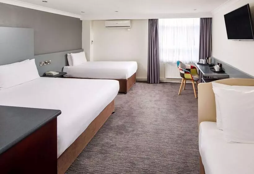 Habitació Familiar Clàssica, Mercure Chester Abbots Well