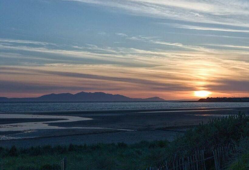 חדר סטנדרט, The Anchorage