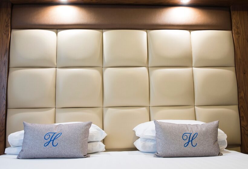 家庭间, Best Western The Hilcroft Hotel West Lothian