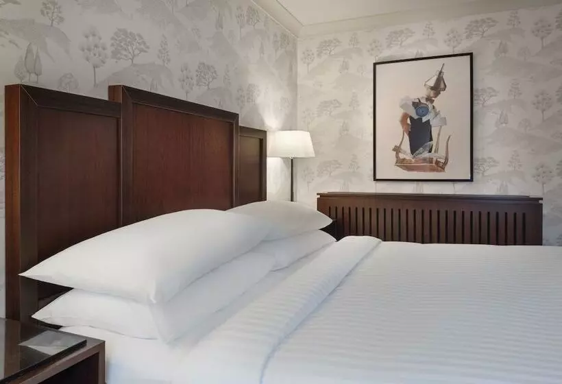 اتاق لوکس, Delta Hotels By Marriott Worsley Park Country Club