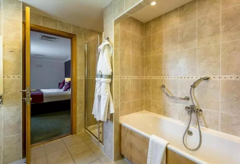 Habitació Familiar Superior, Hellidon Lakes