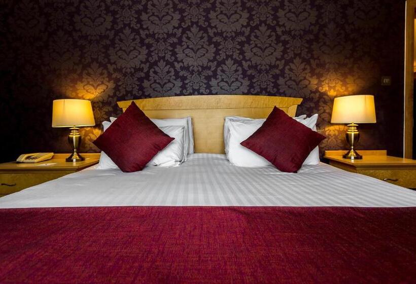 套房, Hellidon Lakes