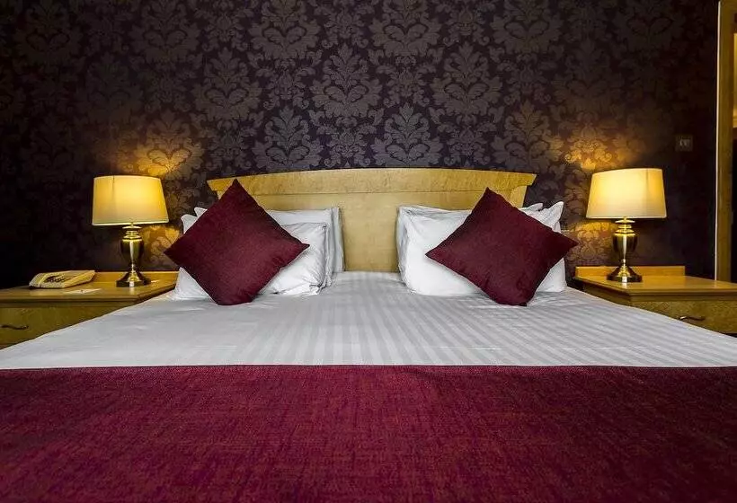 Suite, Hellidon Lakes