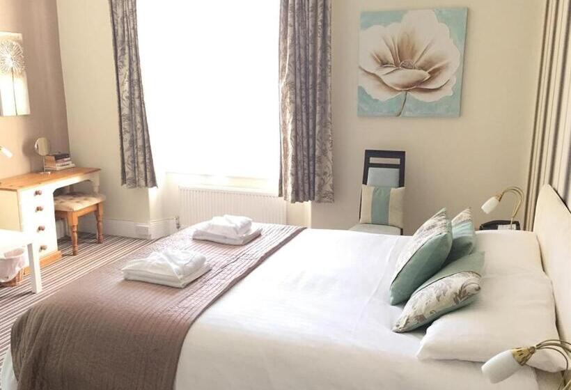 اتاق استاندارد با تخت بزرگ, Imperial Plymouth