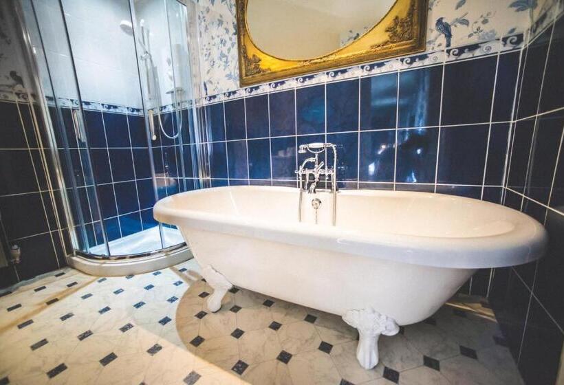 جناح سرير كينج, Jeakes House