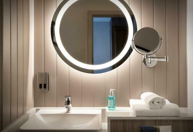 חדר סטנדרט, Leonardo Royal Edinburgh