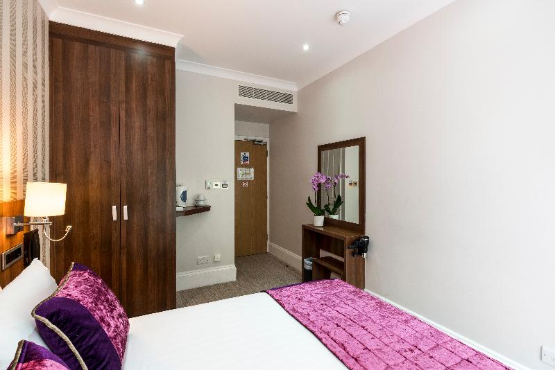 Номер Стандарт Вид на Сад, London House