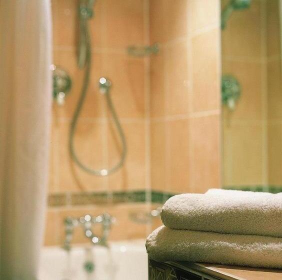 エクゼクティブルーム, Marwell Hotel A Bespoke