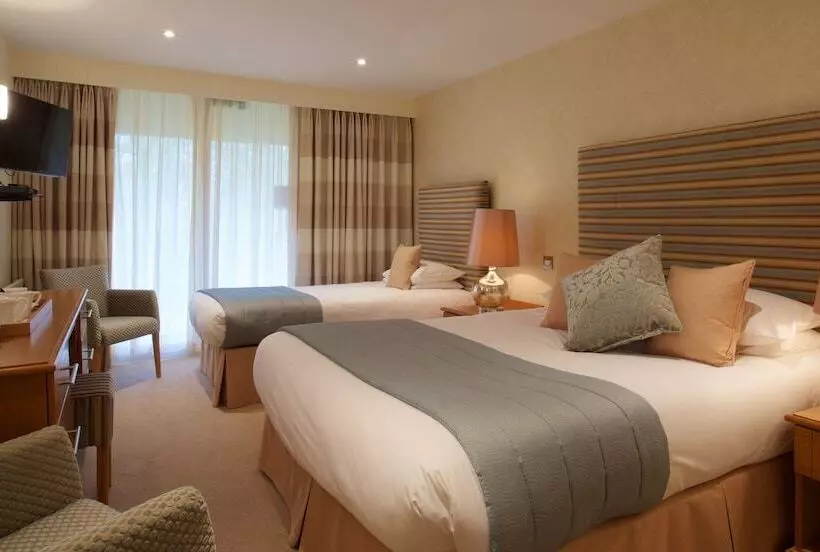 エクゼクティブルーム, Marwell Hotel   A Bespoke