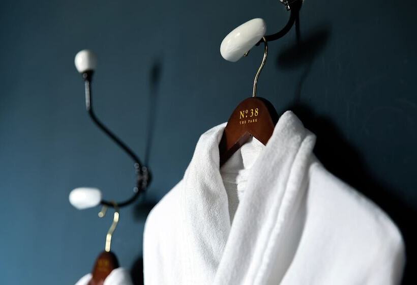 デラックスルーム, No38 The Park