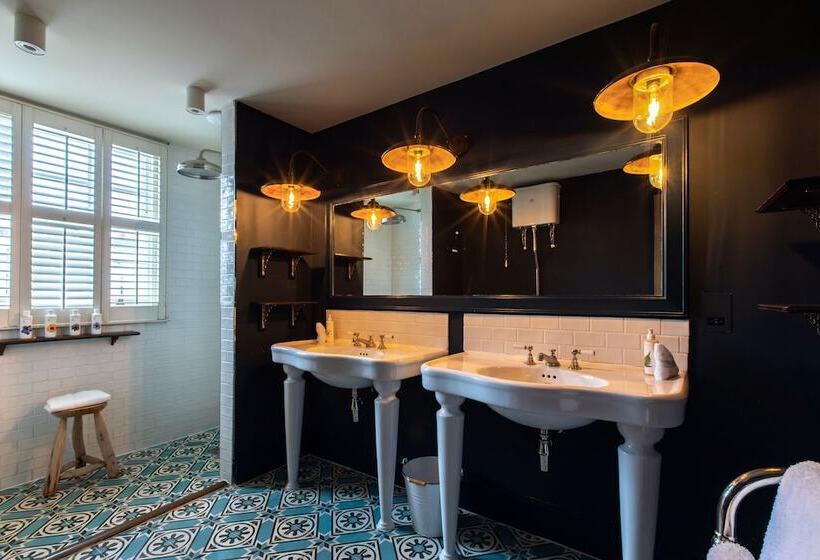 デラックスルーム, No38 The Park