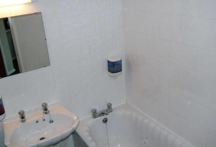 ファミリールーム, The Oakland