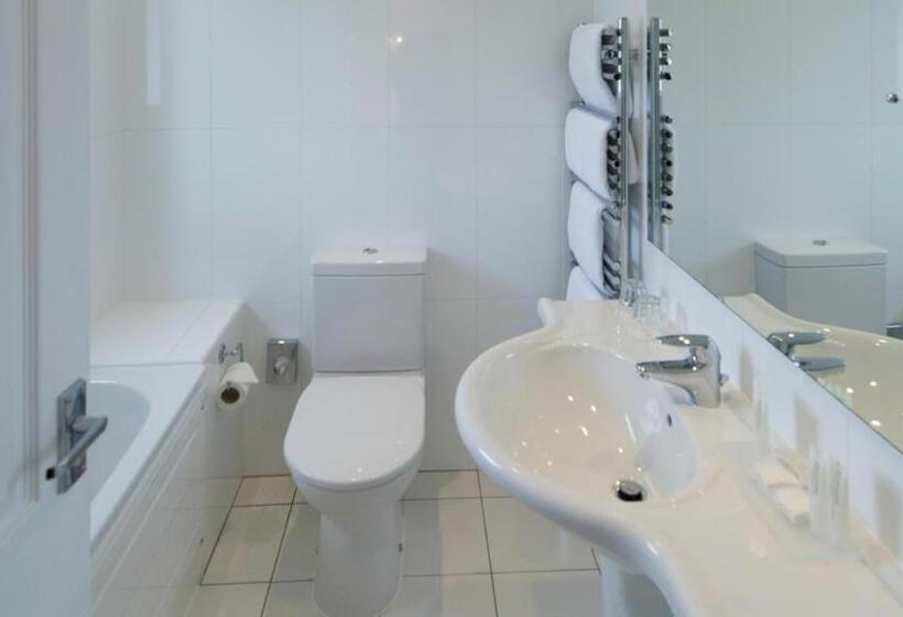 חדר משפחתי, The Park