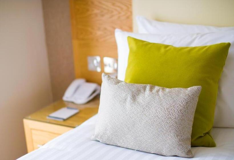 חדר בסיסי, The Park