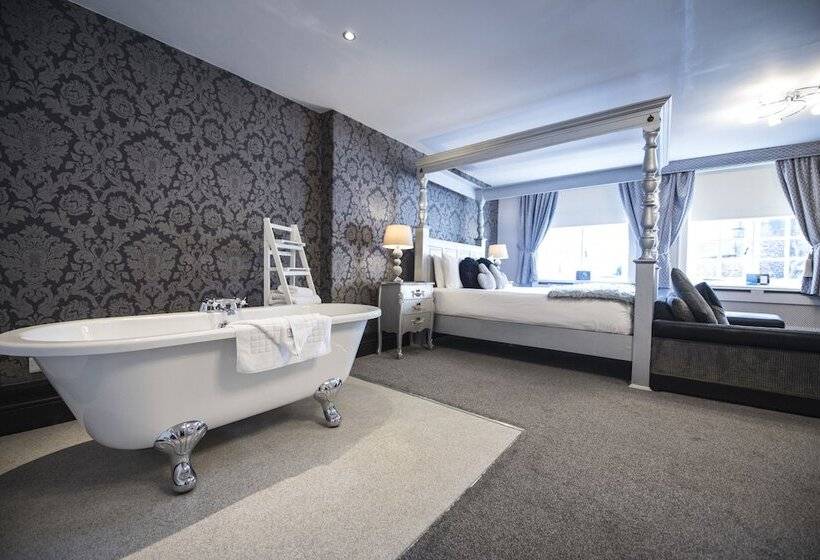 スタンダードルーム, The Pied Bull