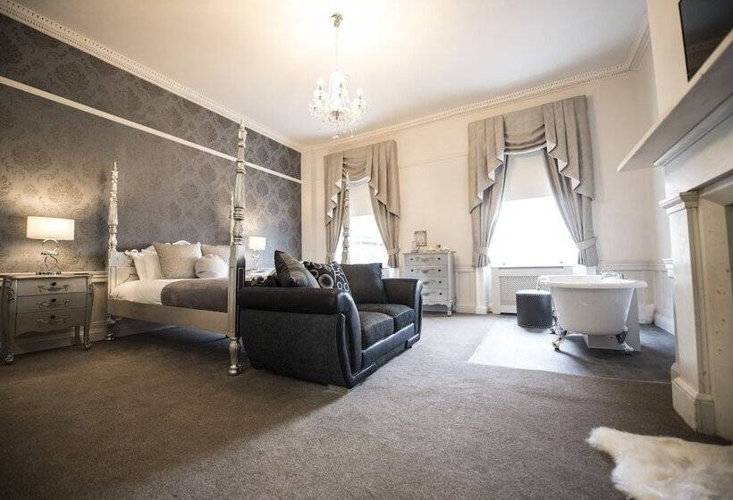 スタンダードルーム, The Pied Bull