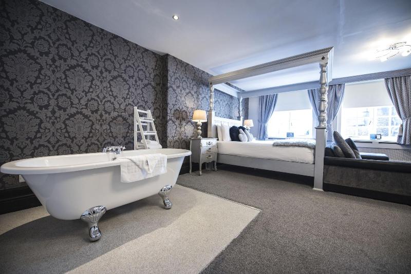 スタンダードルーム, The Pied Bull