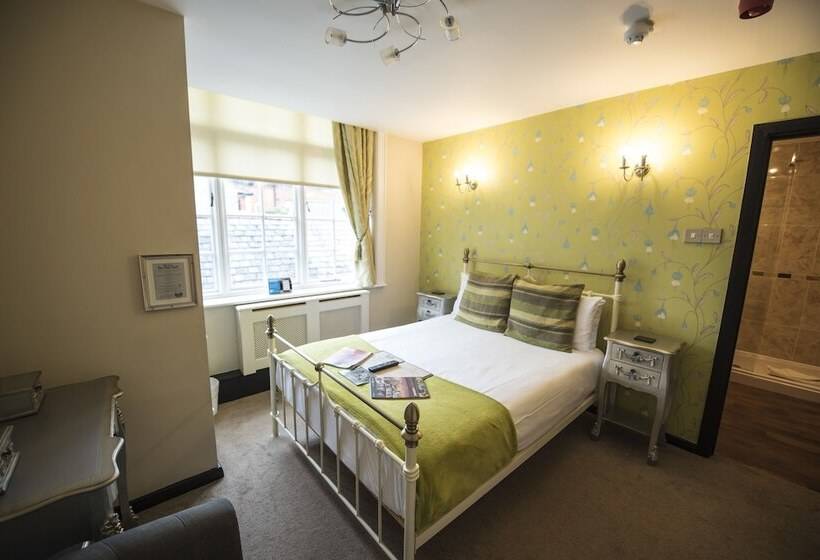 スタンダードルーム, The Pied Bull