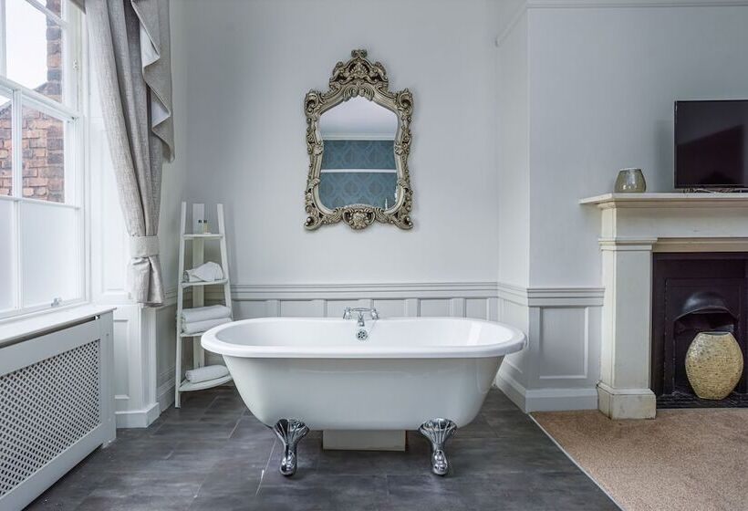 スタンダードルーム, The Pied Bull