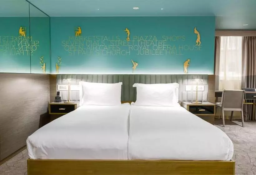 اتاق اجرایی, Middle Eight Covent Garden Preferred Hotels And Resorts