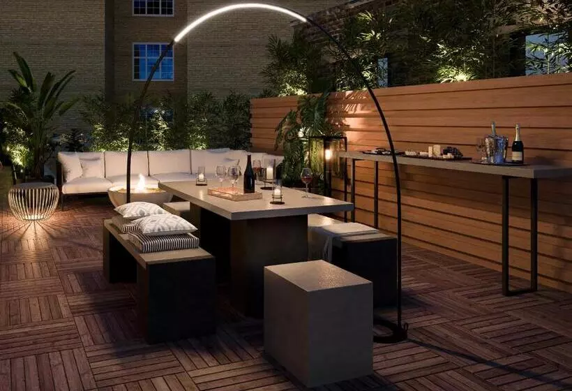 سوییت لوکس, Middle Eight Covent Garden Preferred Hotels And Resorts